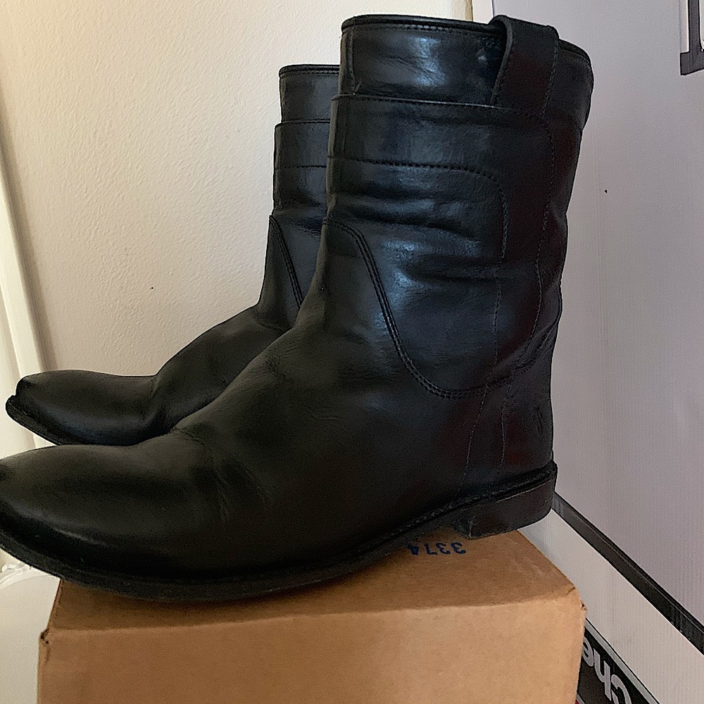 Vintage Frye short Paige boots 8.5